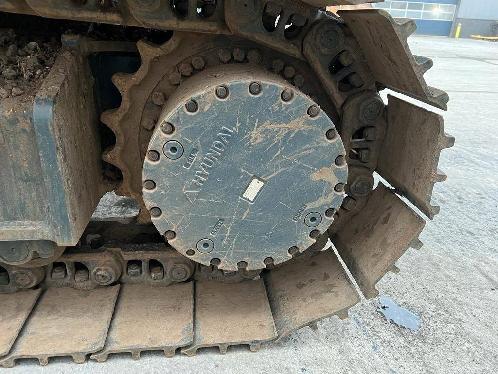 New Crawler excavator Hyundai R 210: picture 29