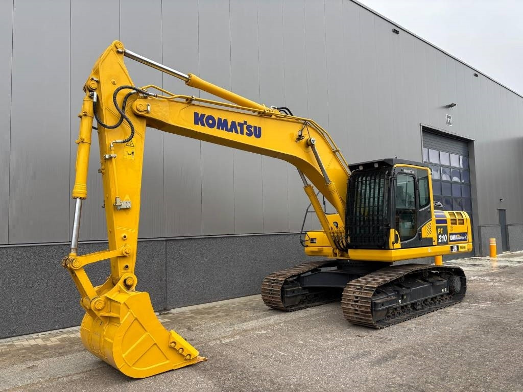 Komatsu PC 210-10M0 - Crawler excavator: picture 2 Komatsu PC 210-10M0 - Crawler excavator: picture 2