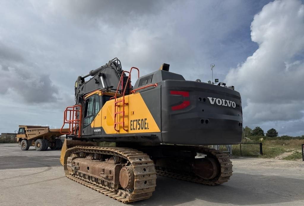 Volvo EC 750 EL (On Transport) - Crawler excavator: picture 2 Volvo EC 750 EL (On Transport) - Crawler excavator: picture 2