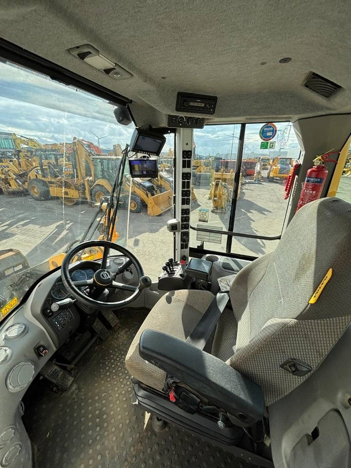 Volvo L 90 H (Under Preparation)  - Wheel loader: picture 5 Volvo L 90 H (Under Preparation)  - Wheel loader: picture 5