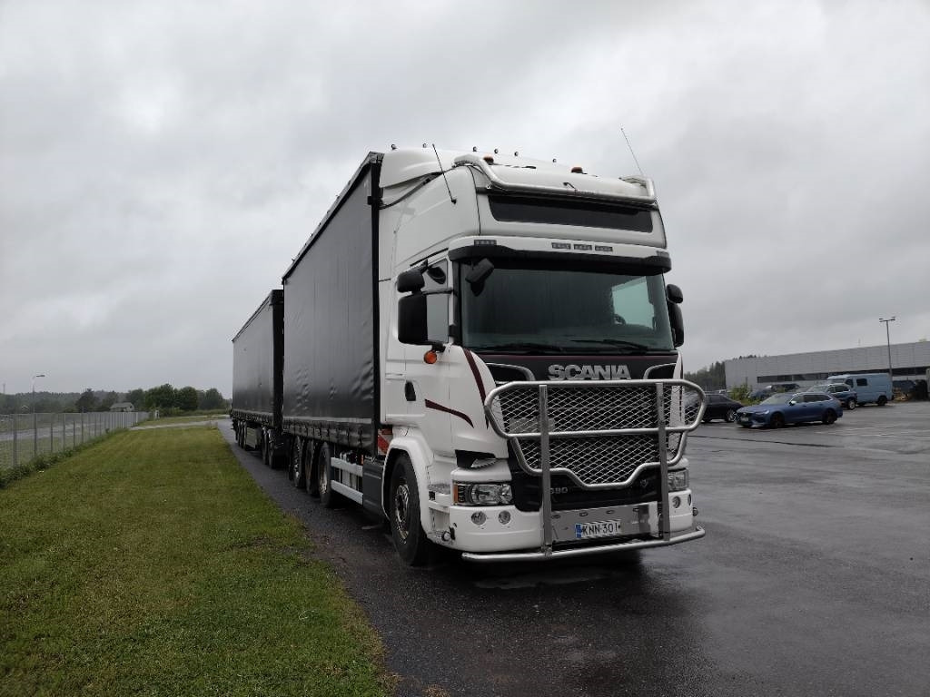 Scania R580 8x4 kapellilava+Dolly+kärry 76tn juna - Curtainsider truck: picture 3 Scania R580 8x4 kapellilava+Dolly+kärry 76tn juna - Curtainsider truck: picture 3