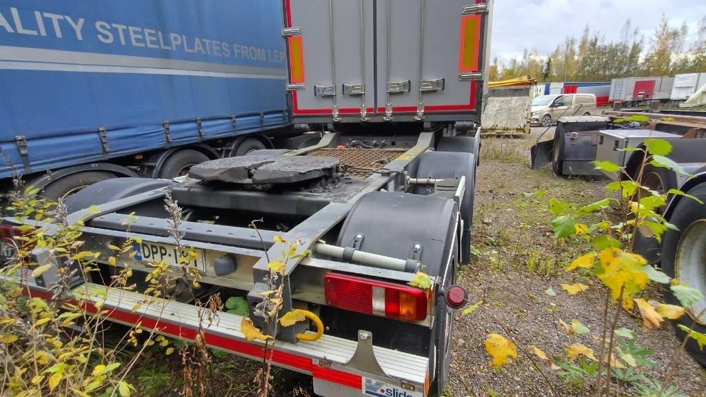 VAK V-Slider pressulinkki  - Curtainsider semi-trailer: picture 4 VAK V-Slider pressulinkki  - Curtainsider semi-trailer: picture 4