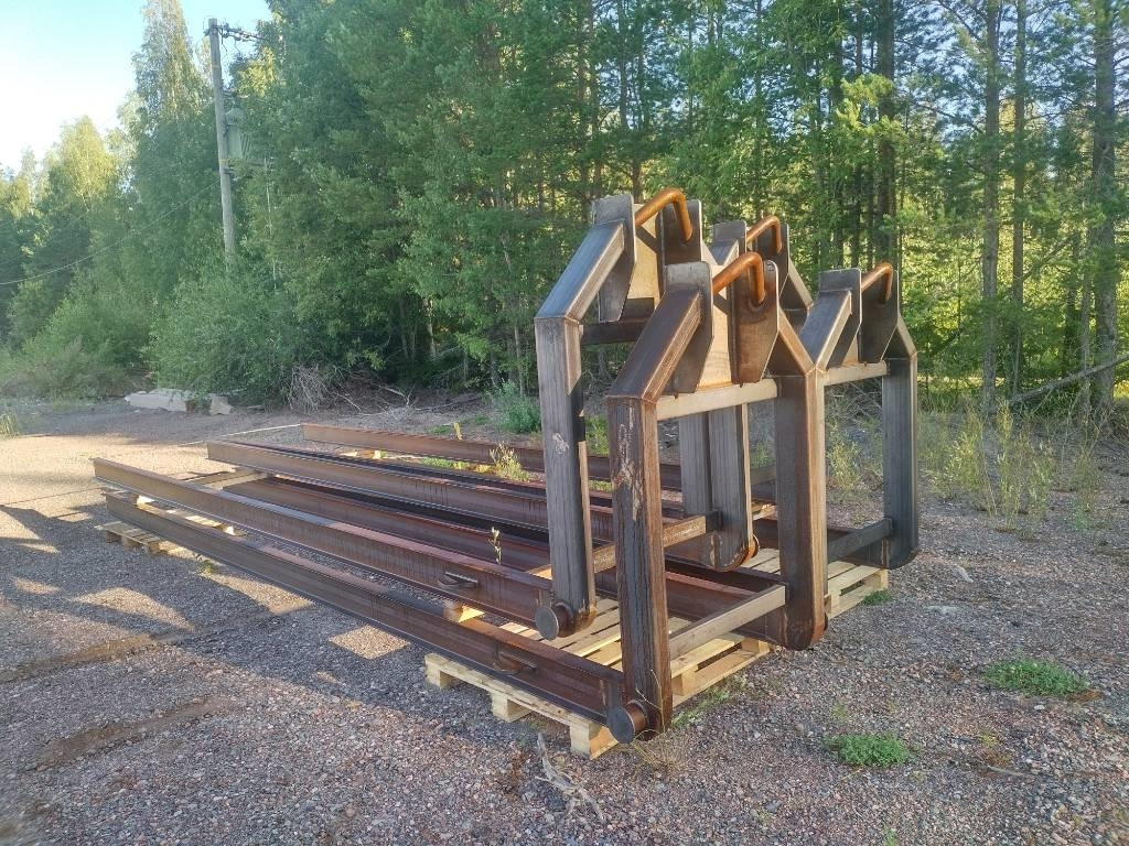 Vaihtolava juoksuja 6m koukkupäillä - Flatbed body: picture 1 Vaihtolava juoksuja 6m koukkupäillä - Flatbed body: picture 1