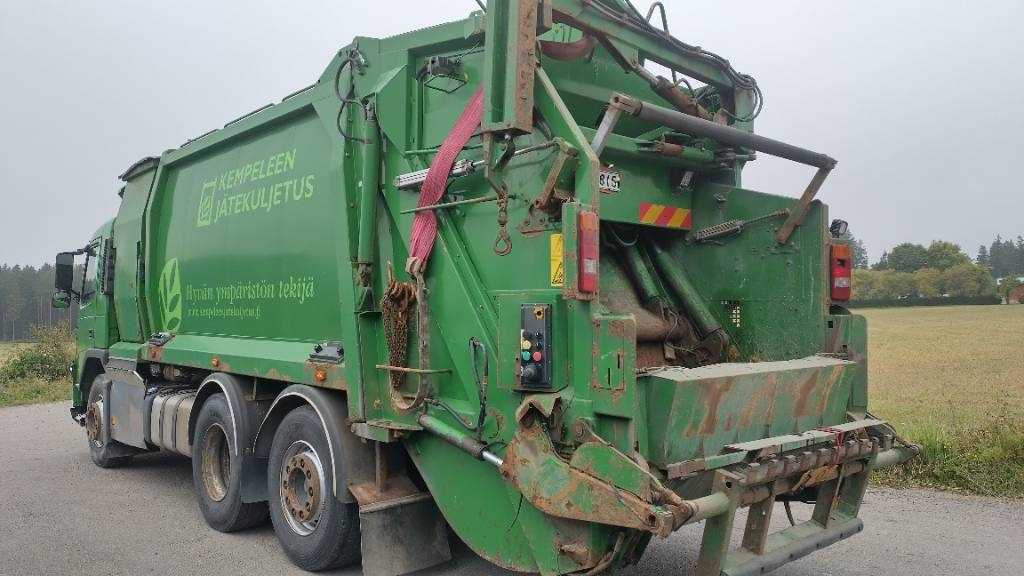 Volvo FM9 6x2 pakkaaja +nostin +etukippo - Garbage truck: picture 5 Volvo FM9 6x2 pakkaaja +nostin +etukippo - Garbage truck: picture 5