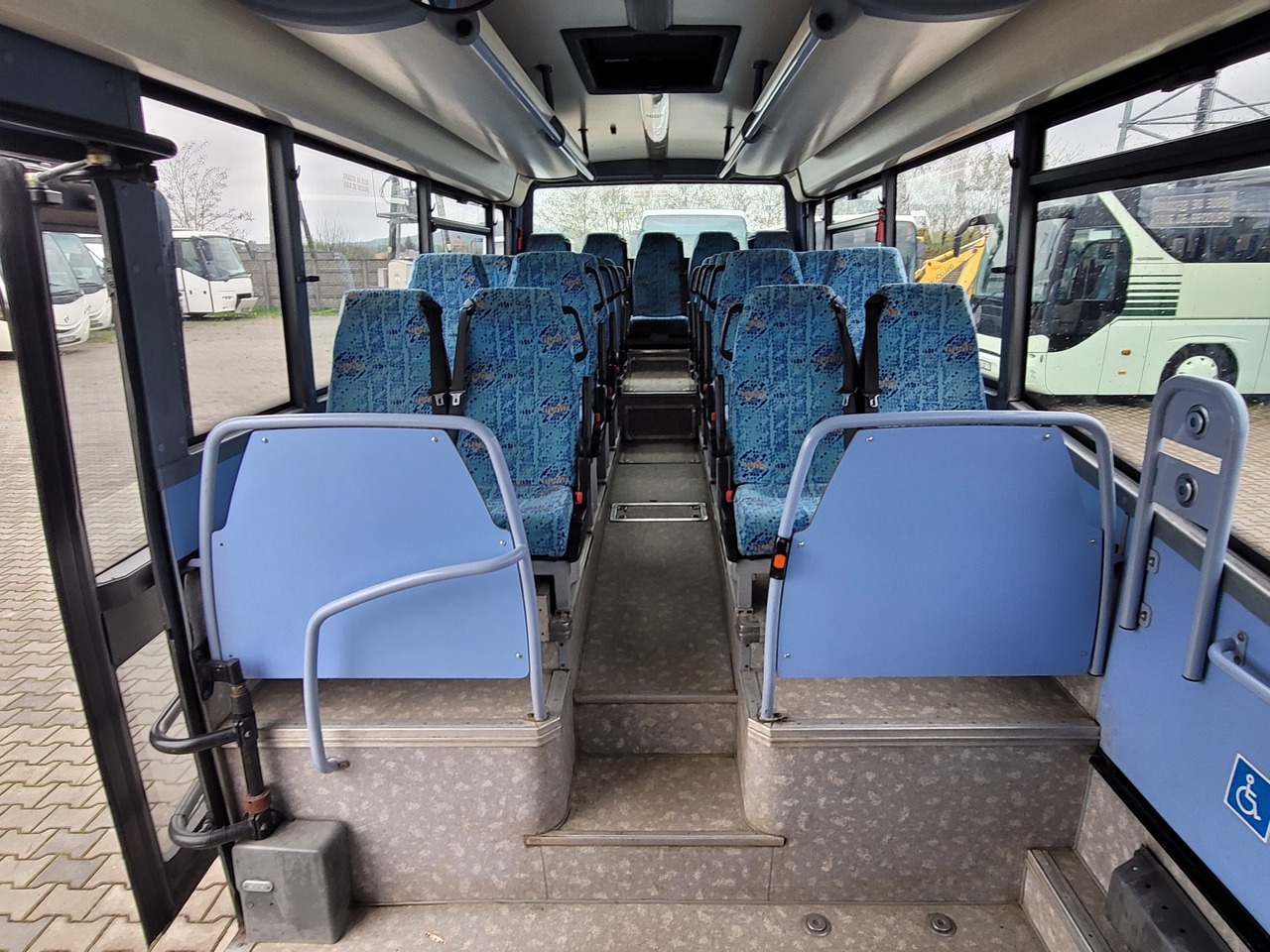 City bus IRISBUS LE: picture 21