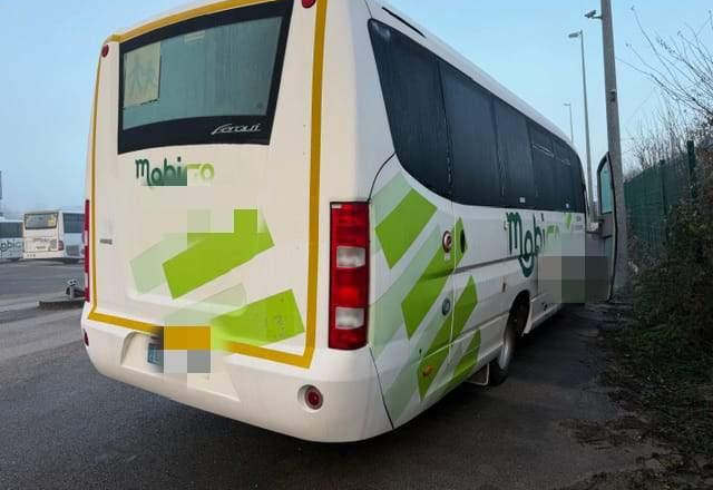 Mercedes-Benz SUNRIDER 818 VARIO / SPROWADZONY / 36 MIEJSC - Minibus, Passenger van: picture 4 Mercedes-Benz SUNRIDER 818 VARIO / SPROWADZONY / 36 MIEJSC - Minibus, Passenger van: picture 4