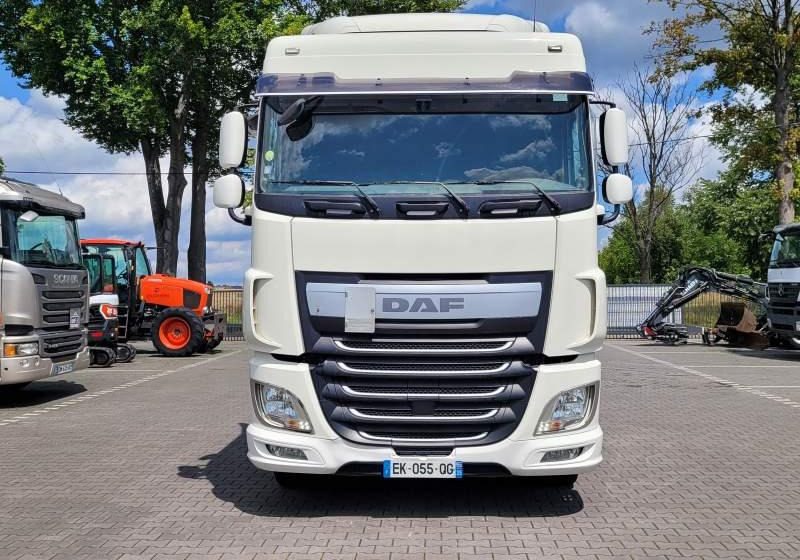 DAF XF510 SPACE CAB / SPROWADZONY / MANUAL / RETARDER - Tractor unit: picture 2 DAF XF510 SPACE CAB / SPROWADZONY / MANUAL / RETARDER - Tractor unit: picture 2