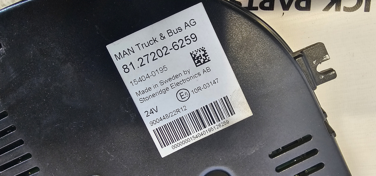 MAN MAN TGX / TGS EURO6 instrument panel, dashboard, information panel, instrument cluster 81272026265, 81258077136, 81272026268, 81258077149, 81258077142, 81272026252, 81272026254, 81258077138, 812720262 - Spare parts: picture 3 MAN MAN TGX / TGS EURO6 instrument panel, dashboard, information panel, instrument cluster 81272026265, 81258077136, 81272026268, 81258077149, 81258077142, 81272026252, 81272026254, 81258077138, 812720262 - Spare parts: picture 3