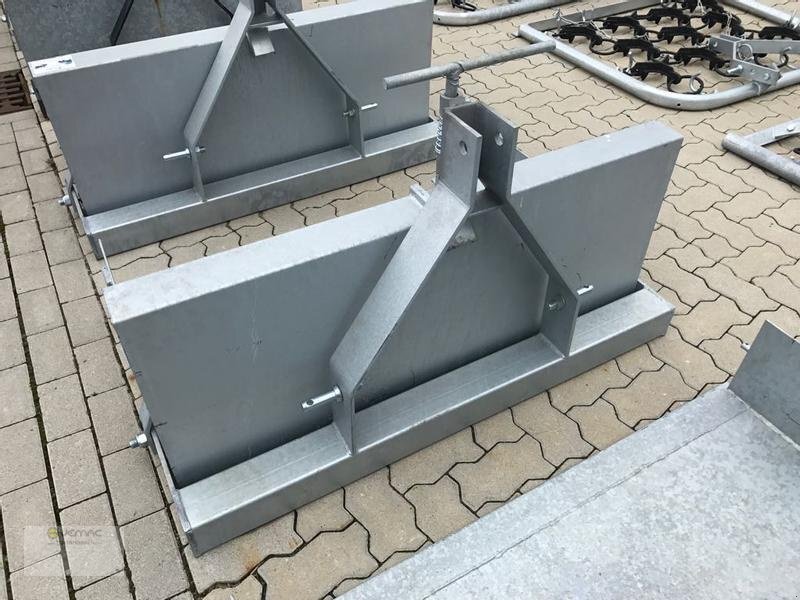 Vemac Heckschaufel Schaufel Transportbox Heckcontainer HS100 NEU - Attachment for Farm tractor: picture 4 Vemac Heckschaufel Schaufel Transportbox Heckcontainer HS100 NEU - Attachment for Farm tractor: picture 4