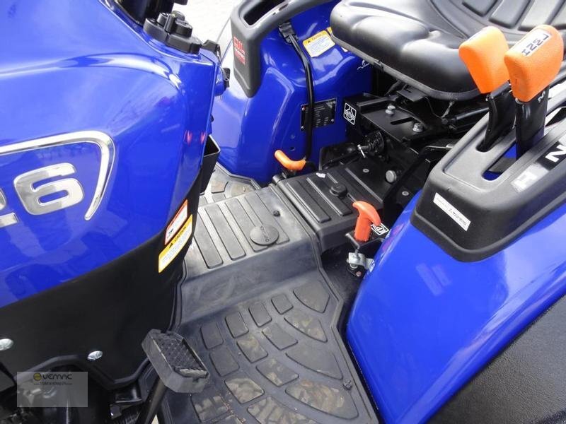 New Compact tractor Farmtrac Farmtrac 26 Rasenbereifung Traktor Schlepper 26PS Mitsubishi NEU: picture 12
