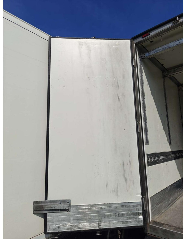2018 Krone SDR Double Deck Cool Liner FP45 ThermoKing SLXi 300 Lifting Axle - Refrigerator semi-trailer: picture 3 2018 Krone SDR Double Deck Cool Liner FP45 ThermoKing SLXi 300 Lifting Axle - Refrigerator semi-trailer: picture 3