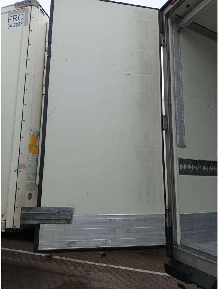 2018 Krone SDR Double Deck Cool Liner FP60 ThermoKing SLXi 300 Lifting Axle - Refrigerator semi-trailer: picture 2 2018 Krone SDR Double Deck Cool Liner FP60 ThermoKing SLXi 300 Lifting Axle - Refrigerator semi-trailer: picture 2