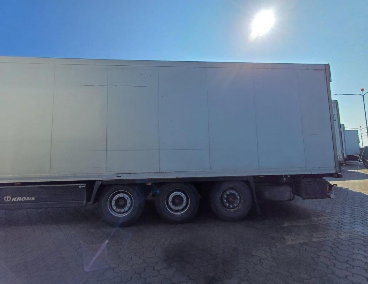 2018 Krone SDR Double Deck Cool Liner FP60 ThermoKing SLXi 300 Lifting Axle - Refrigerator semi-trailer: picture 5 2018 Krone SDR Double Deck Cool Liner FP60 ThermoKing SLXi 300 Lifting Axle - Refrigerator semi-trailer: picture 5