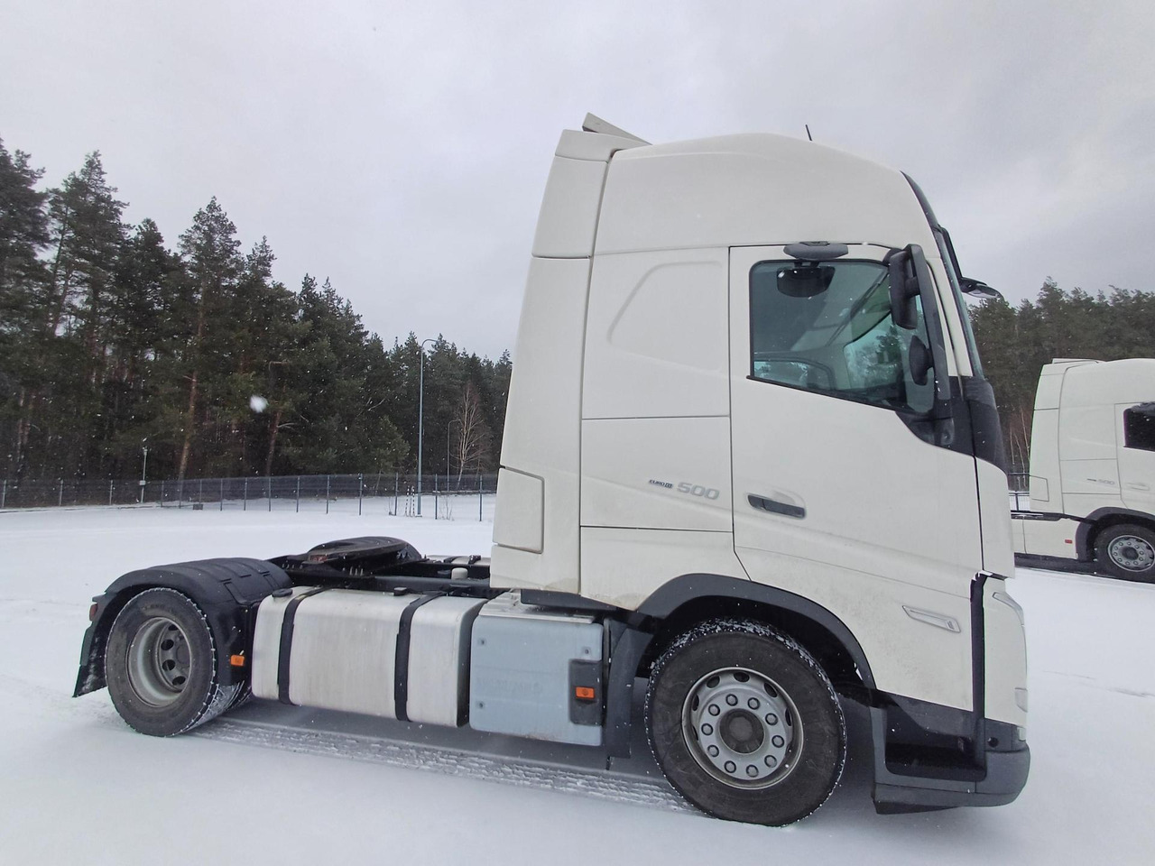 2023 Volvo FH 500 Globetrotter XL - Tractor unit: picture 3 2023 Volvo FH 500 Globetrotter XL - Tractor unit: picture 3
