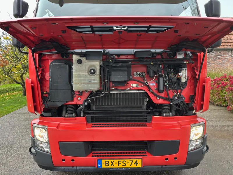 Volvo FE 320 / NL TRUCK / EURO 5 / HIAB MULTILIFT XR 21T / LIKE NEW!! / LOW KM!! / LIFT+STEER AXLE - Hook lift truck: picture 3 Volvo FE 320 / NL TRUCK / EURO 5 / HIAB MULTILIFT XR 21T / LIKE NEW!! / LOW KM!! / LIFT+STEER AXLE - Hook lift truck: picture 3