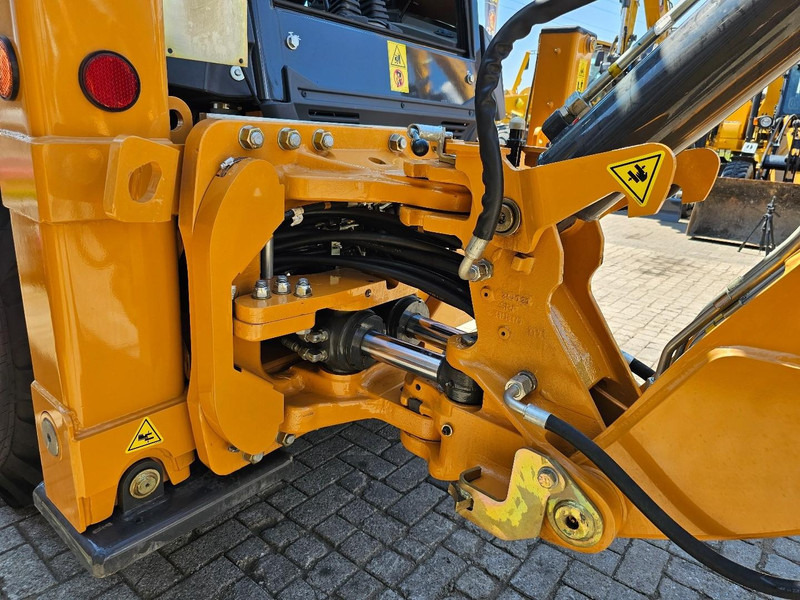 New Backhoe loader Case 570SV AC / 4x4 / Lepels / Telescopic: picture 15