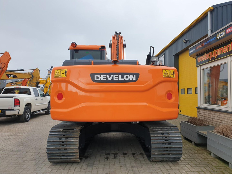 Develon DX140LC - Crawler excavator: picture 4 Develon DX140LC - Crawler excavator: picture 4
