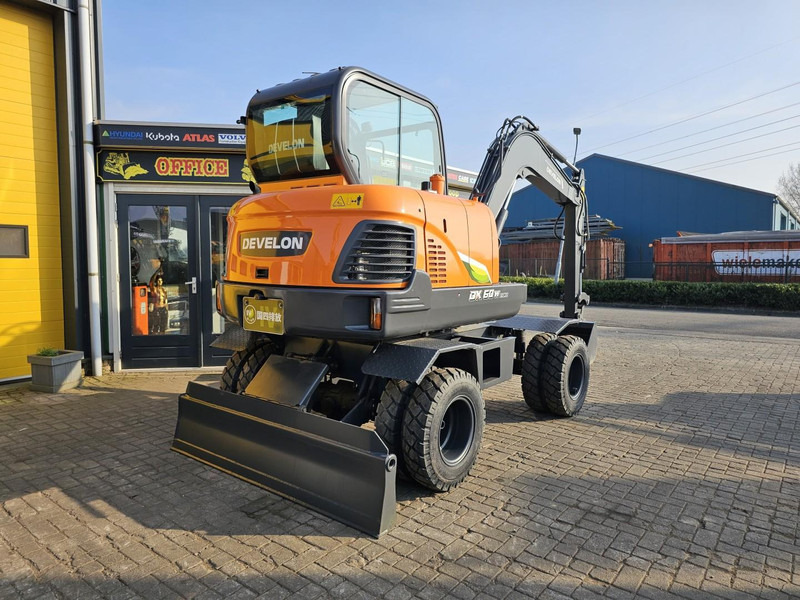 Develon DX60WN ECO-1 - Wheel excavator: picture 4 Develon DX60WN ECO-1 - Wheel excavator: picture 4