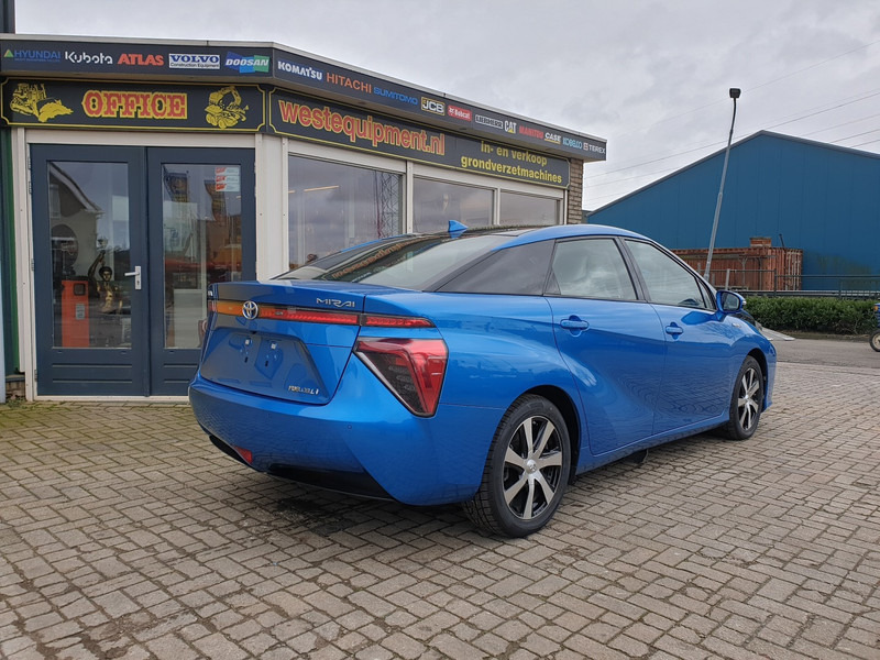 Toyota Mirai - Car: picture 5 Toyota Mirai - Car: picture 5