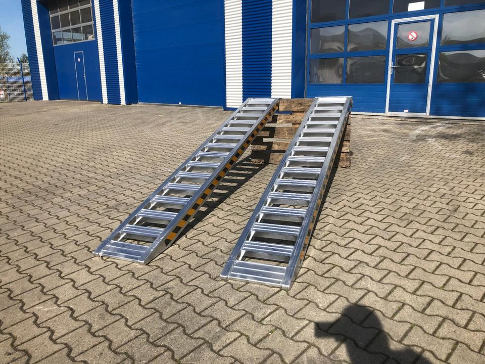 Alurampen Satz 2,5m 2000KG Minibagger Minilader Quad Auffahrrampe *INKL.19% MWST* - Loading ramp: picture 2 Alurampen Satz 2,5m 2000KG Minibagger Minilader Quad Auffahrrampe *INKL.19% MWST* - Loading ramp: picture 2