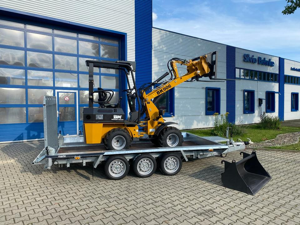 Radlader/Hoflader BK906 inkl. Tieflader und Gabel/Schaufelpaket *INKL.19% MWST*BERGER KRAUS*PERKINS*SOFORT!* - Compact loader, Trailer: picture 4 Radlader/Hoflader BK906 inkl. Tieflader und Gabel/Schaufelpaket *INKL.19% MWST*BERGER KRAUS*PERKINS*SOFORT!* - Compact loader, Trailer: picture 4