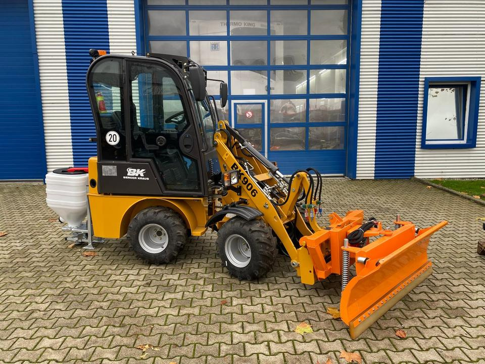 Radlader/Hoflader BK906 mit Kabine inkl. Winter-Komplettpaket *INKL.19% MWST.*BERGER KRAUS*PERKINS*EURO*SOFORT!* - Compact loader: picture 2 Radlader/Hoflader BK906 mit Kabine inkl. Winter-Komplettpaket *INKL.19% MWST.*BERGER KRAUS*PERKINS*EURO*SOFORT!* - Compact loader: picture 2