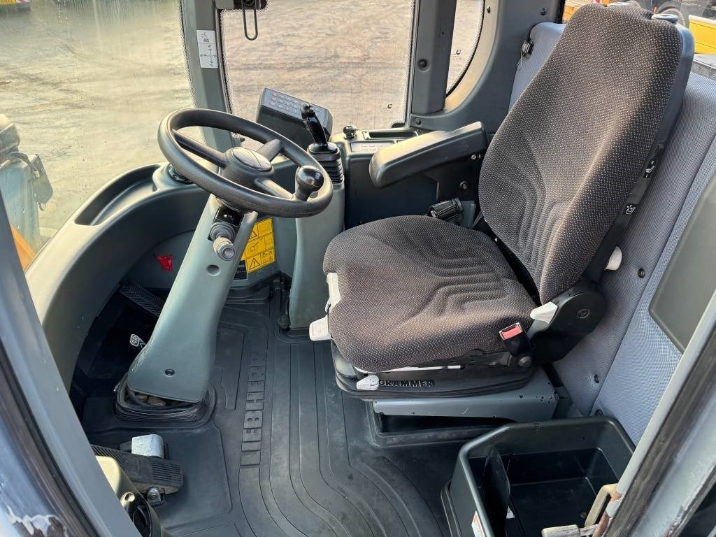 Wheel loader Liebherr L 550: picture 13 Wheel loader Liebherr L 550: picture 13