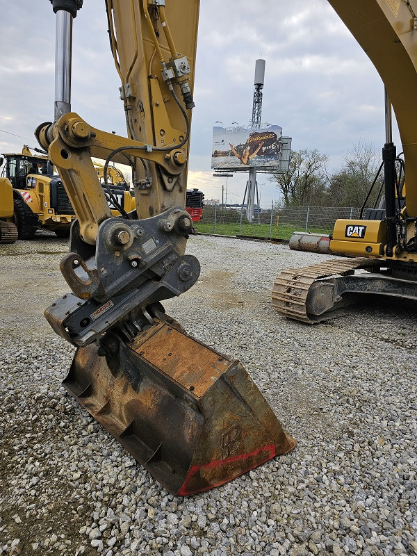 Crawler excavator CATERPILLAR 323-07B: picture 20