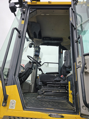 Wheel loader KOMATSU WA380-8: picture 8 Wheel loader KOMATSU WA380-8: picture 8