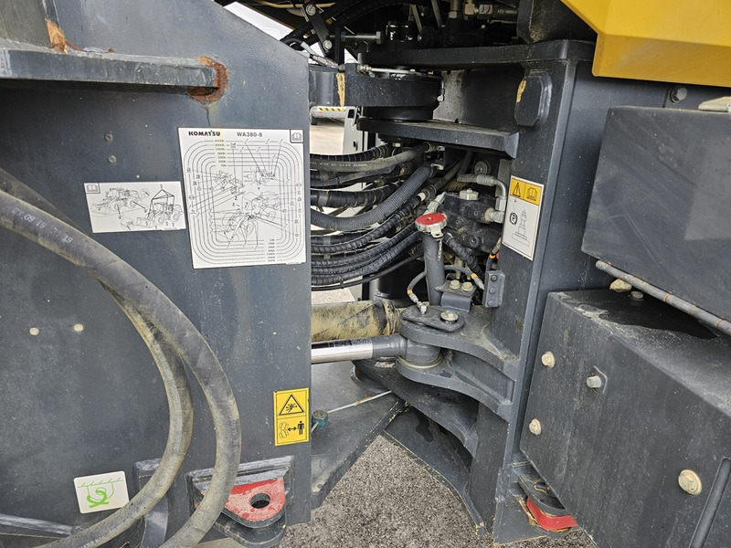 Wheel loader KOMATSU WA380-8: picture 12 Wheel loader KOMATSU WA380-8: picture 12