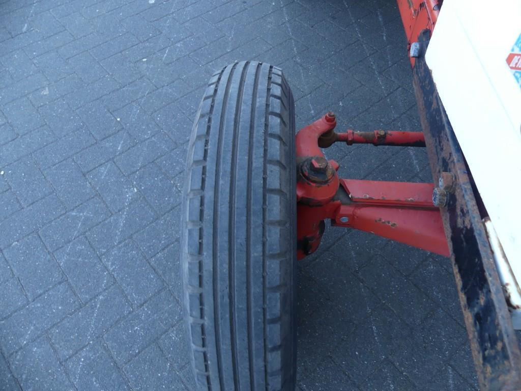 Farm tractor David Brown 885: picture 15