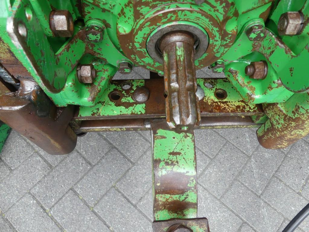 Farm tractor International 744S: picture 10