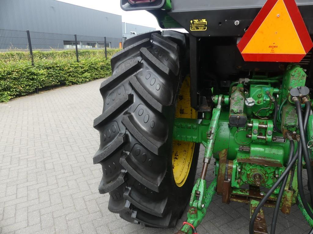 Farm tractor International 744S: picture 6