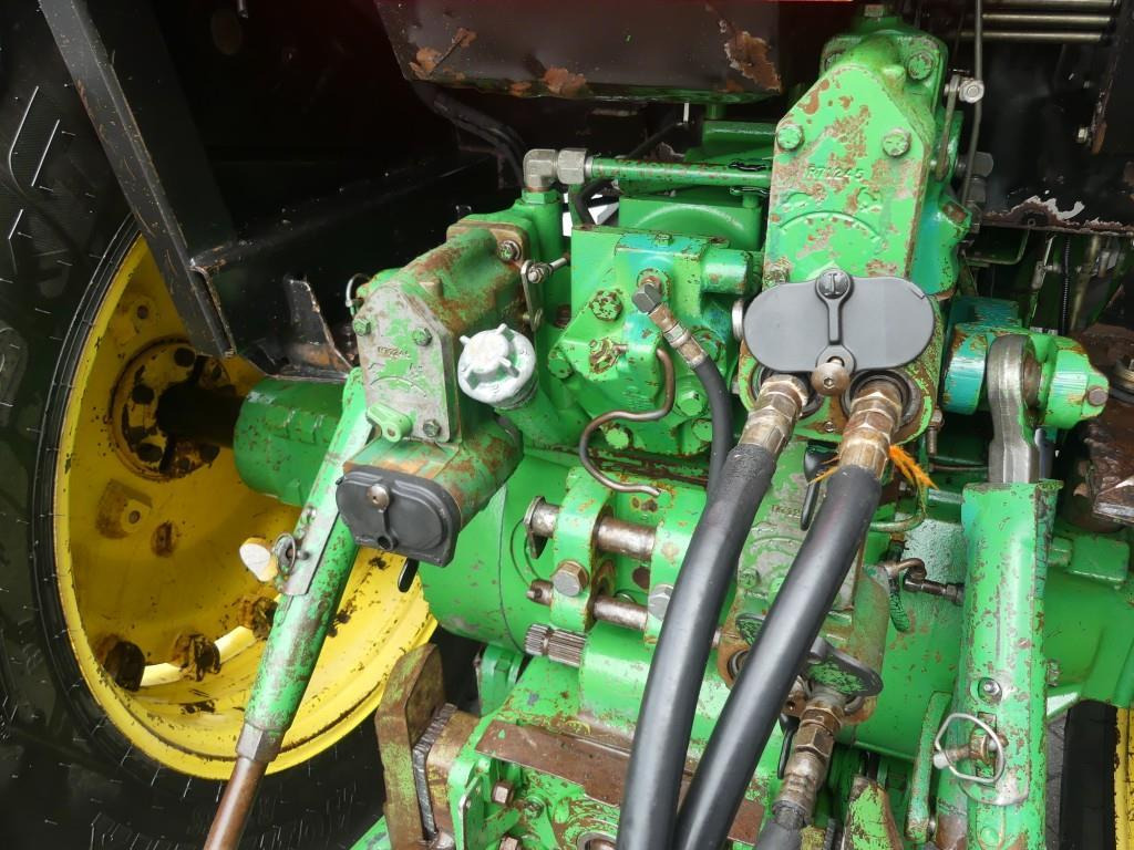 Farm tractor International 744S: picture 13