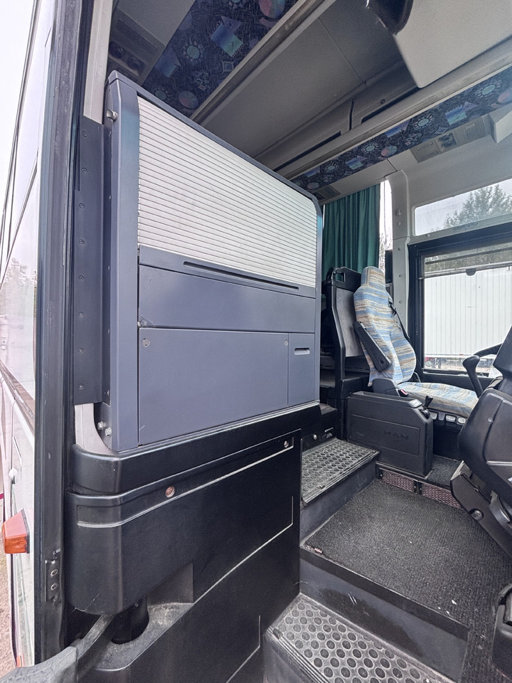 Coach MAN: picture 20 Coach MAN: picture 20