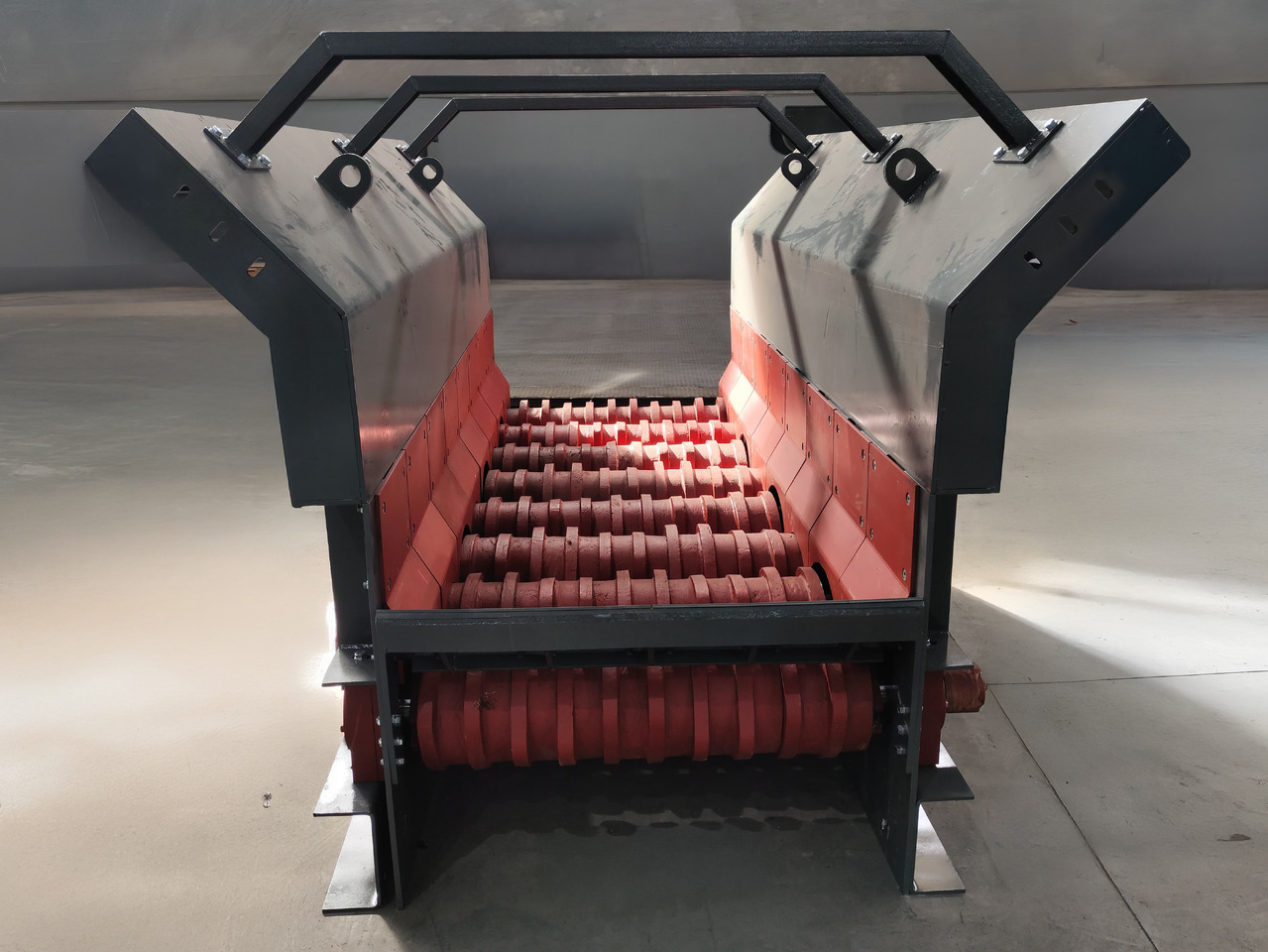 CONSTMACH Hochleistungs-WOBBLER-FEEDER – Die Ideale Lösung für Gleichmäßige und Kontrollierte Materialzufuhr - Mining machinery: picture 1 CONSTMACH Hochleistungs-WOBBLER-FEEDER – Die Ideale Lösung für Gleichmäßige und Kontrollierte Materialzufuhr - Mining machinery: picture 1