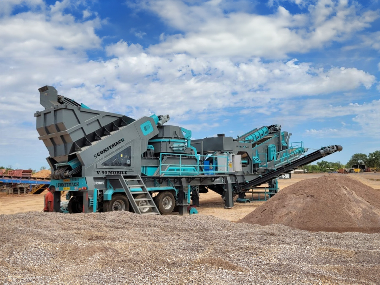 Constmach 250 T/H Capacity Mobile Vertical Shaft Impact Crusher - Mobile crusher: picture 1 Constmach 250 T/H Capacity Mobile Vertical Shaft Impact Crusher - Mobile crusher: picture 1
