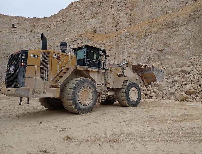 Wheel loader CAT 988K: picture 13