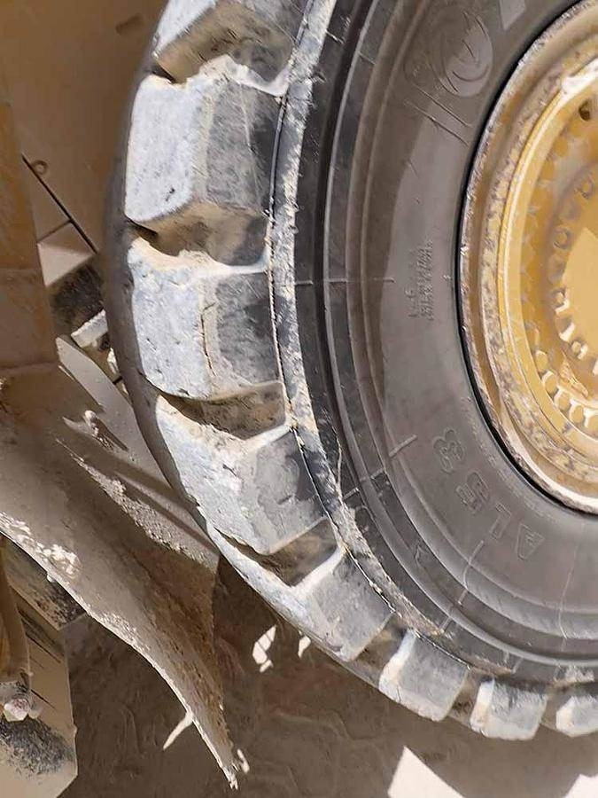 Wheel loader Komatsu WA600-8EO: picture 29