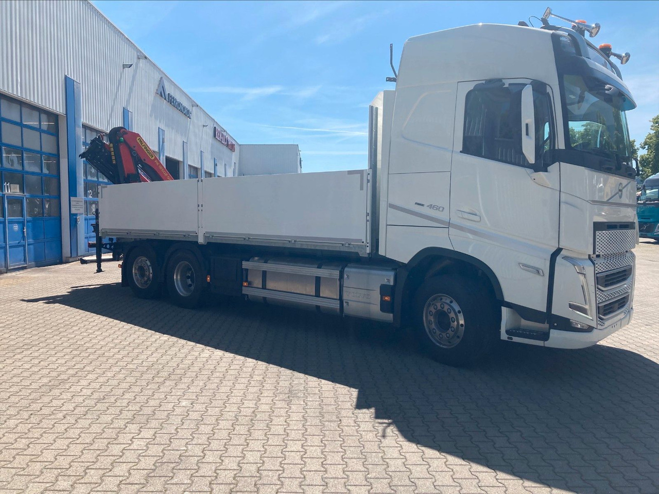 Volvo FH 6x2 R NLA Luftfederung - Dropside/ Flatbed truck, Crane truck: picture 1 Volvo FH 6x2 R NLA Luftfederung - Dropside/ Flatbed truck, Crane truck: picture 1
