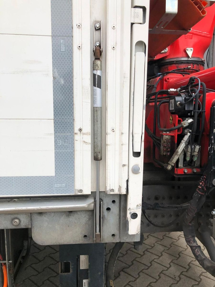 Crane truck Volvo FH460 8x2 TRIDEM VLA&NLA gelenkt*FASSI F215AS.24: picture 15