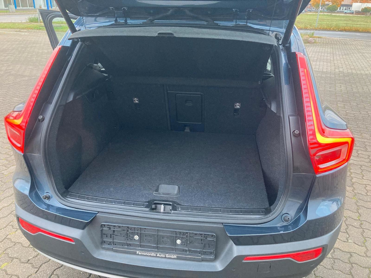 SUV Volvo XC 40 T4 Inscription Expr. Recharge Plug-In Hyb: picture 8 SUV Volvo XC 40 T4 Inscription Expr. Recharge Plug-In Hyb: picture 8