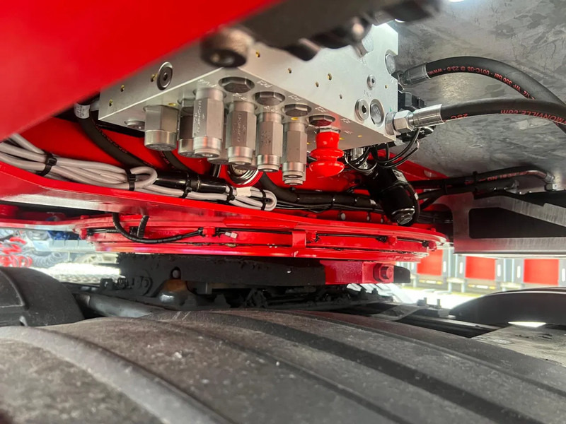 Max Trailer 510 F-S42-2GXX - Low loader semi-trailer: picture 5 Max Trailer 510 F-S42-2GXX - Low loader semi-trailer: picture 5