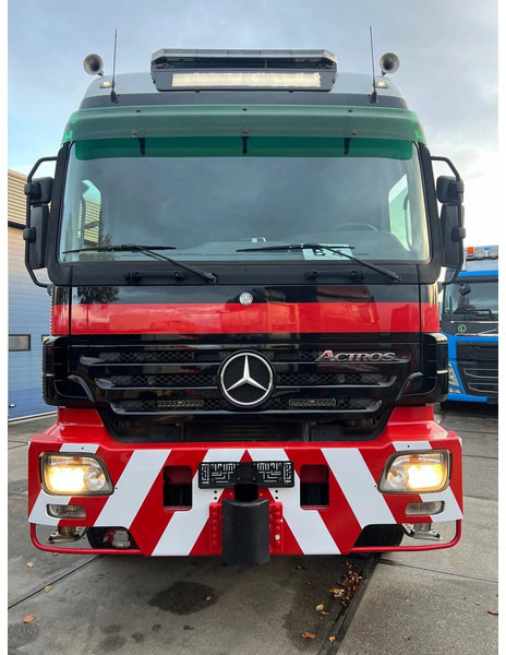 Mercedes-Benz Actros 4460 SLT 8x8 Actros 4460 8x8 SLT - Tractor unit: picture 3 Mercedes-Benz Actros 4460 SLT 8x8 Actros 4460 8x8 SLT - Tractor unit: picture 3