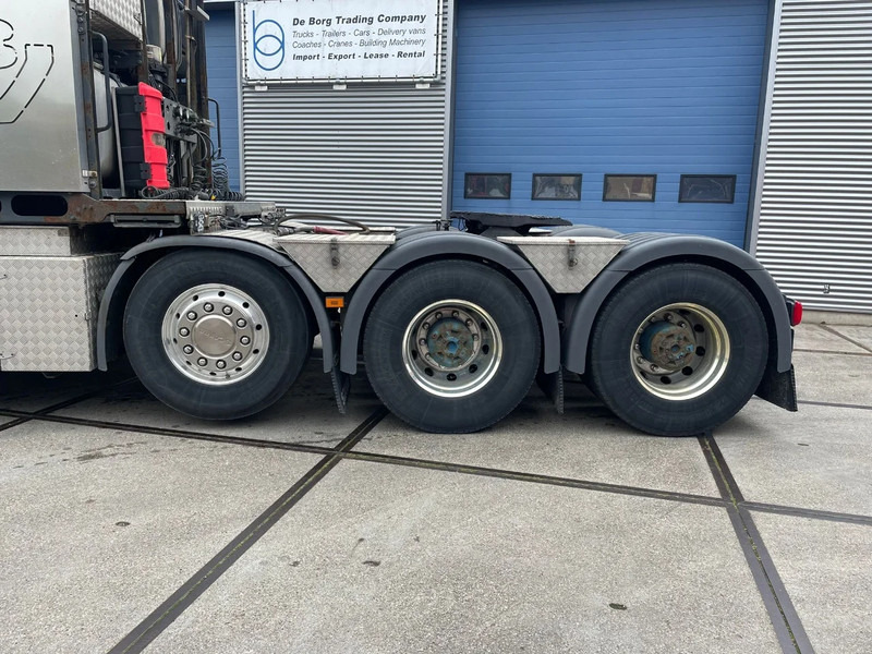 Scania R730 V8 8x4 - Tractor unit: picture 3 Scania R730 V8 8x4 - Tractor unit: picture 3