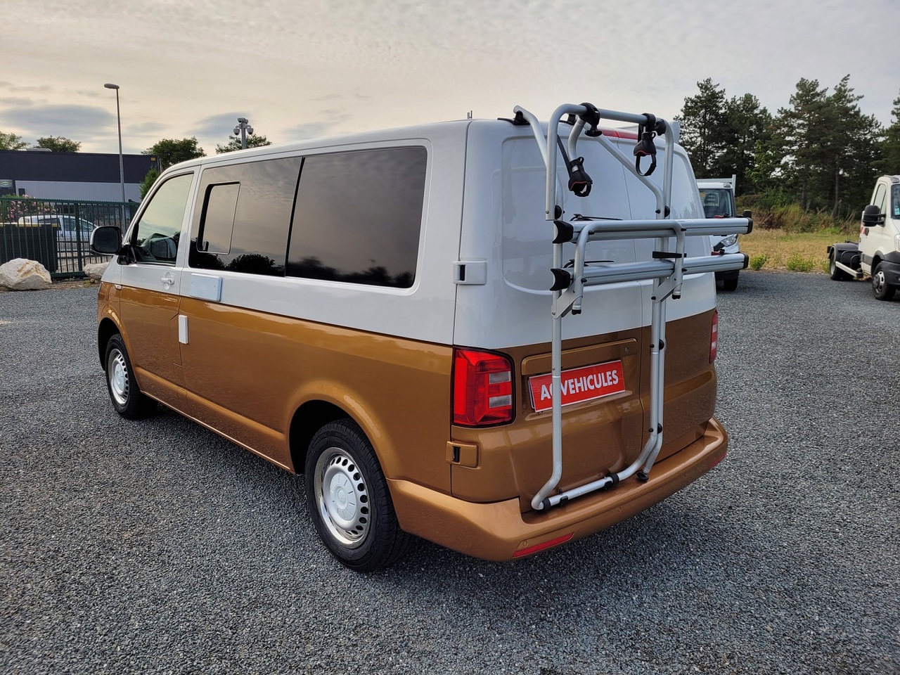 VOLKSWAGEN transporter van amenage avec amenagement entierement neuf - Camper van: picture 4 VOLKSWAGEN transporter van amenage avec amenagement entierement neuf - Camper van: picture 4
