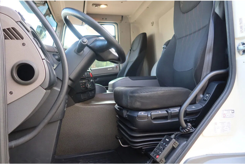 DAF CF 290 FA Bak + klep Dhollandia 2000 KG - Box truck: picture 5 DAF CF 290 FA Bak + klep Dhollandia 2000 KG - Box truck: picture 5