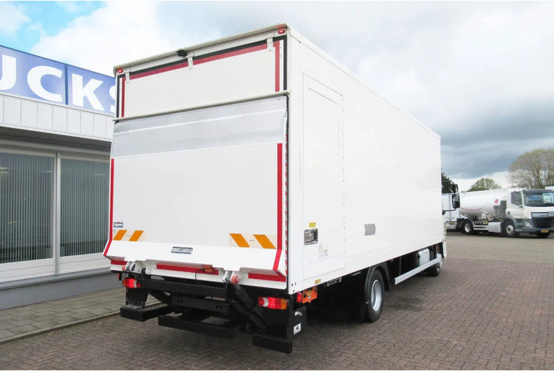 DAF LF 230 Bak+Klep Dhollandia 1500 kg Euro 6 - Box truck: picture 3 DAF LF 230 Bak+Klep Dhollandia 1500 kg Euro 6 - Box truck: picture 3