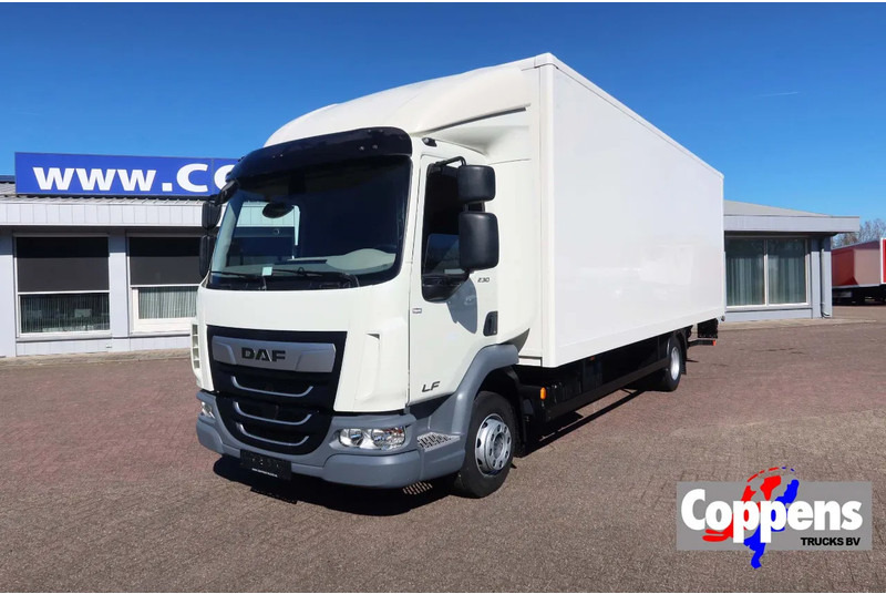 DAF LF 45 Gesloten bak + Dhollandia klep 1500 kg 4x2 - Box truck: picture 1 DAF LF 45 Gesloten bak + Dhollandia klep 1500 kg 4x2 - Box truck: picture 1