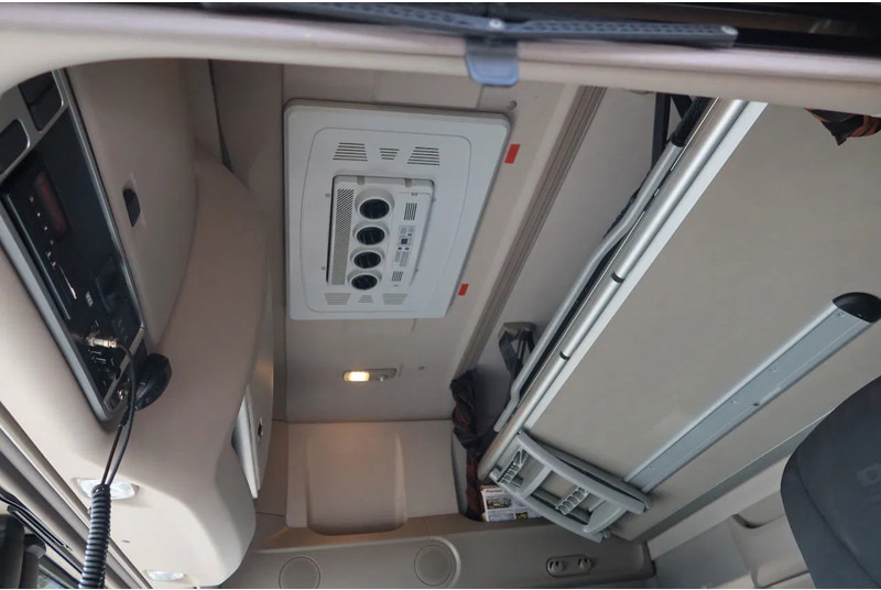 Container transporter/ Swap body truck DAF XF 106.450 Wissellaadbaksysteem / Chassis: picture 7 Container transporter/ Swap body truck DAF XF 106.450 Wissellaadbaksysteem / Chassis: picture 7